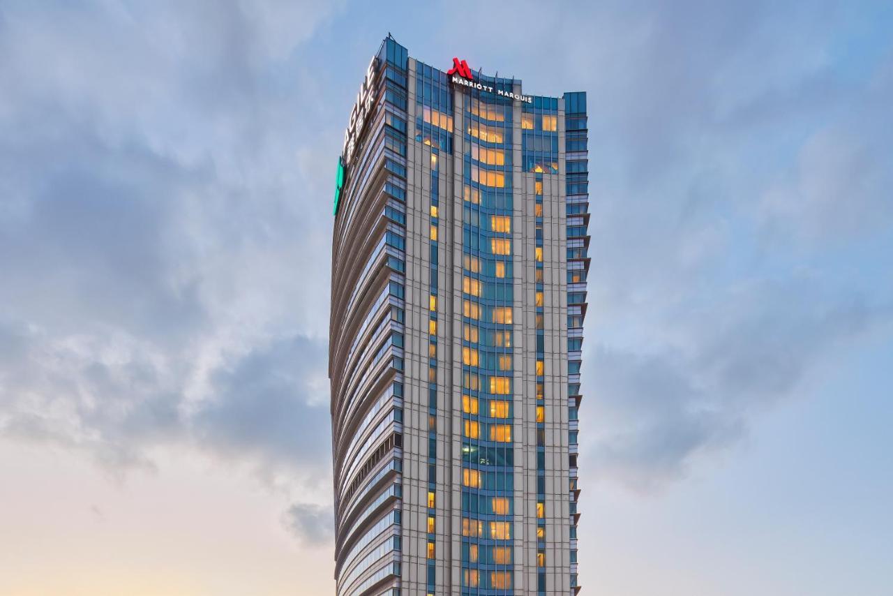 Shanghai Marriott Marquis City Centre Esterno foto The Ritz-Carlton, Chengdu